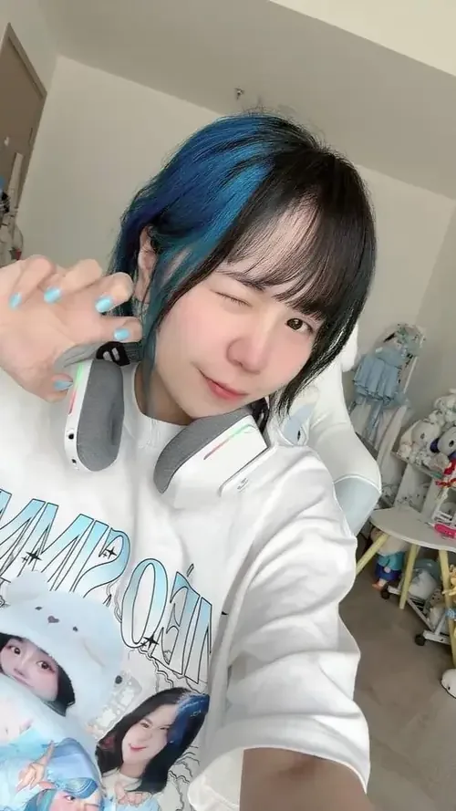 182 Ảnh Mèo Simmy (Trương Thị Trúc Đào) cute vibe anime dịu dàng của nữ streamer sexy