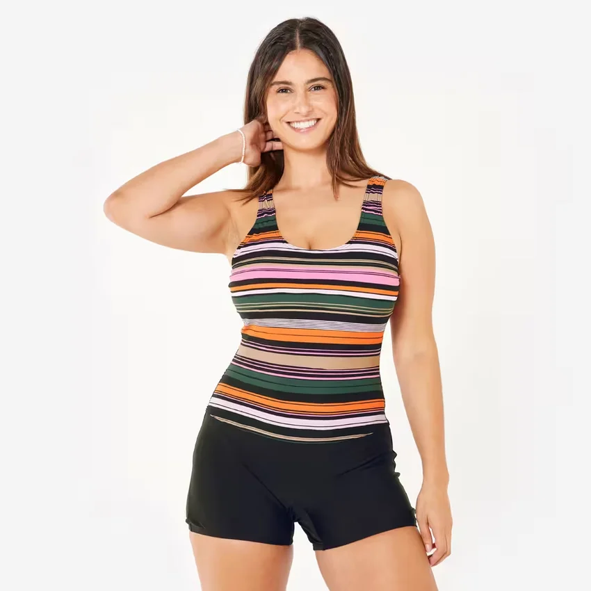 Set đồ bơi áo ba lỗ kèm quần short thoải mái, tươi tắn