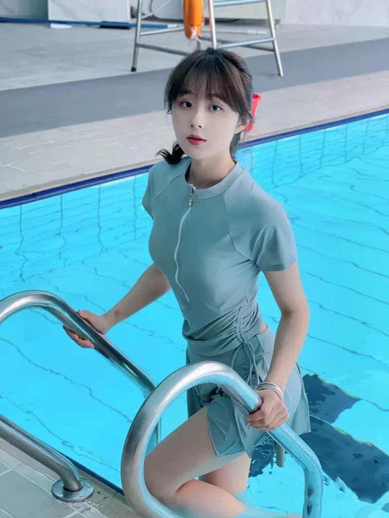 Gợi ý các mẫu đồ bơi nữ kín đáo, bikini kín lịch sự cho nàng