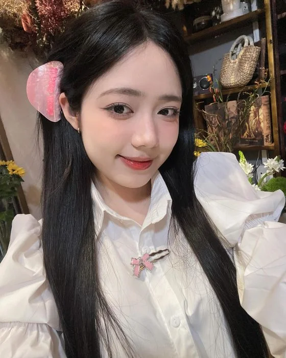 Cô gái xinh xắn với phong cách dễ thương