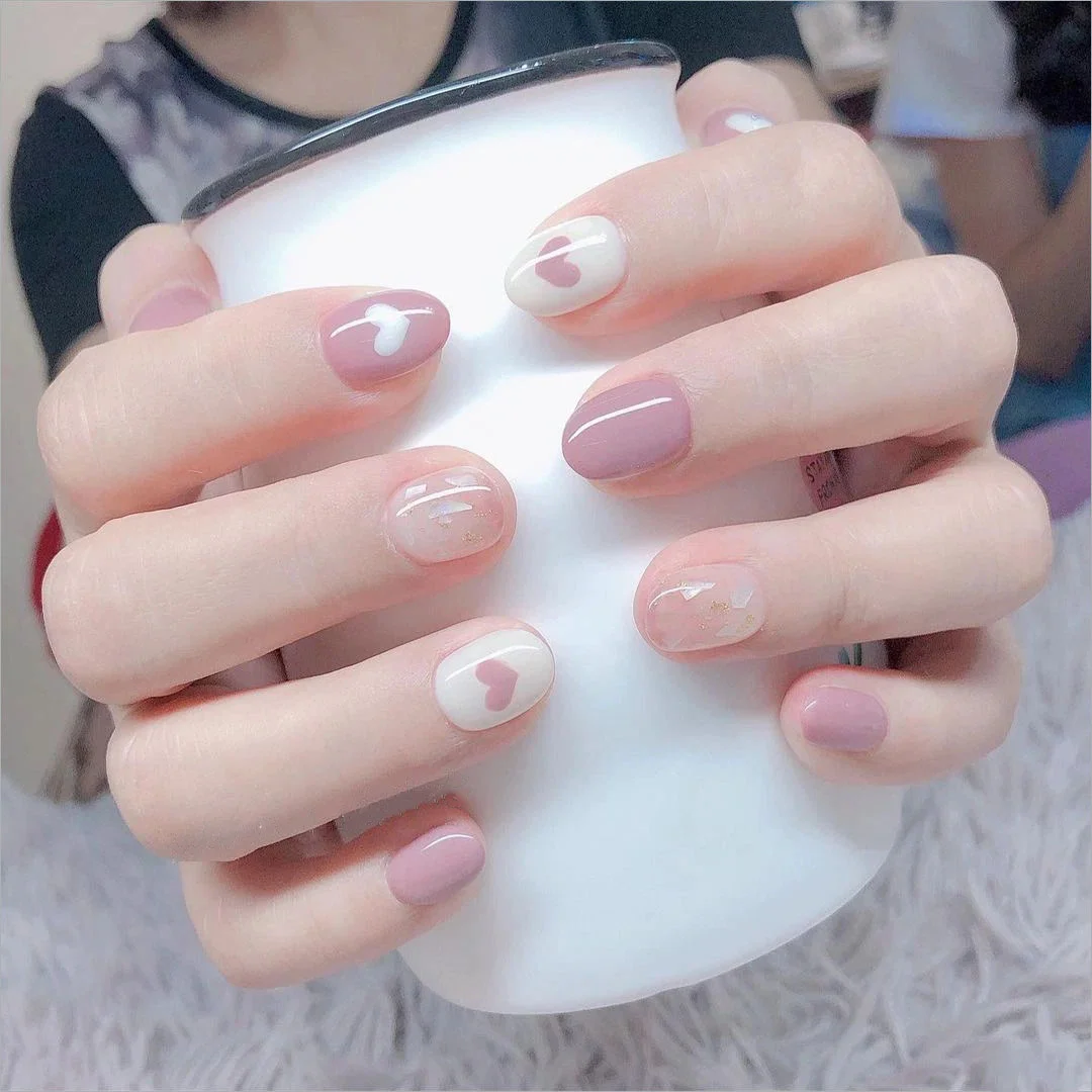 Những mẫu móng tay đẹp nhẹ nhàng đẹp nhất
