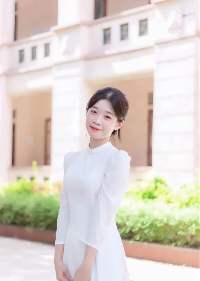 Gái xinh Việt Nam với phong cách trẻ trung